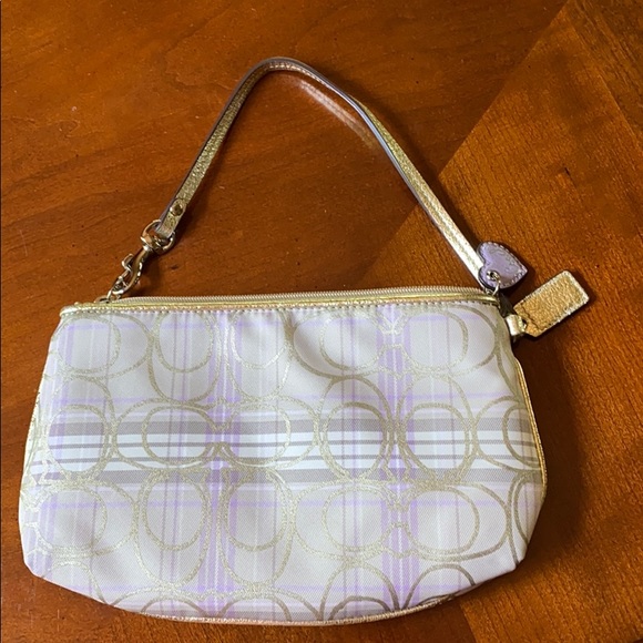 Coach NWT wristlet - Picture 2 of 4